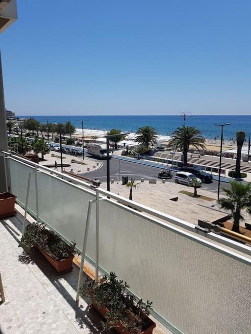 テッラチーナCasa Al Mare - Lidoアパートメント エクステリア 写真