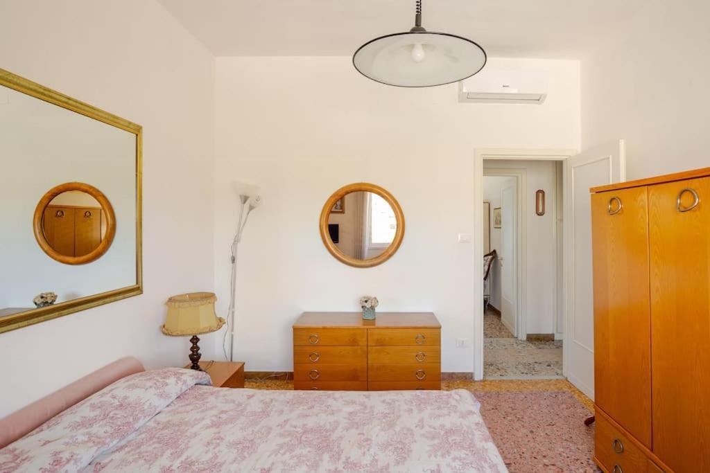 テッラチーナCasa Al Mare - Lidoアパートメント エクステリア 写真