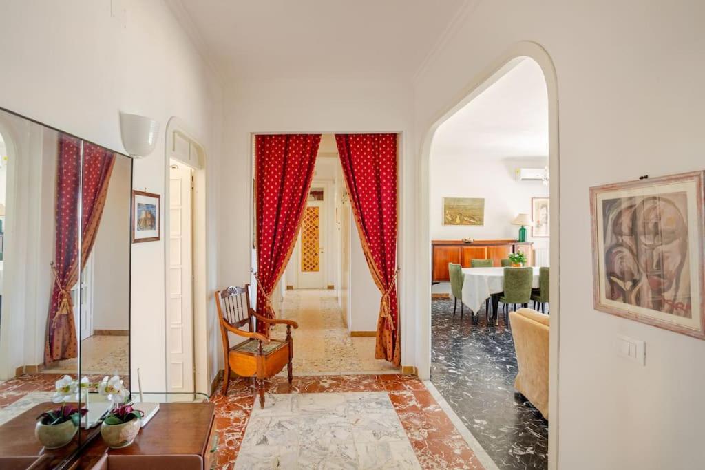 テッラチーナCasa Al Mare - Lidoアパートメント エクステリア 写真