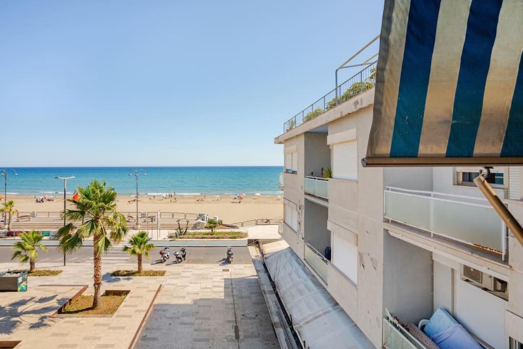 テッラチーナCasa Al Mare - Lidoアパートメント エクステリア 写真