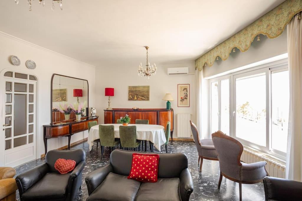 テッラチーナCasa Al Mare - Lidoアパートメント エクステリア 写真