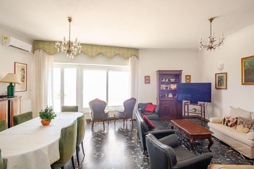 テッラチーナCasa Al Mare - Lidoアパートメント エクステリア 写真