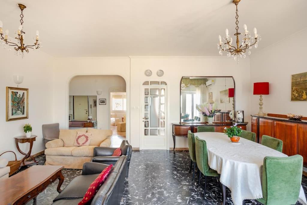 テッラチーナCasa Al Mare - Lidoアパートメント エクステリア 写真