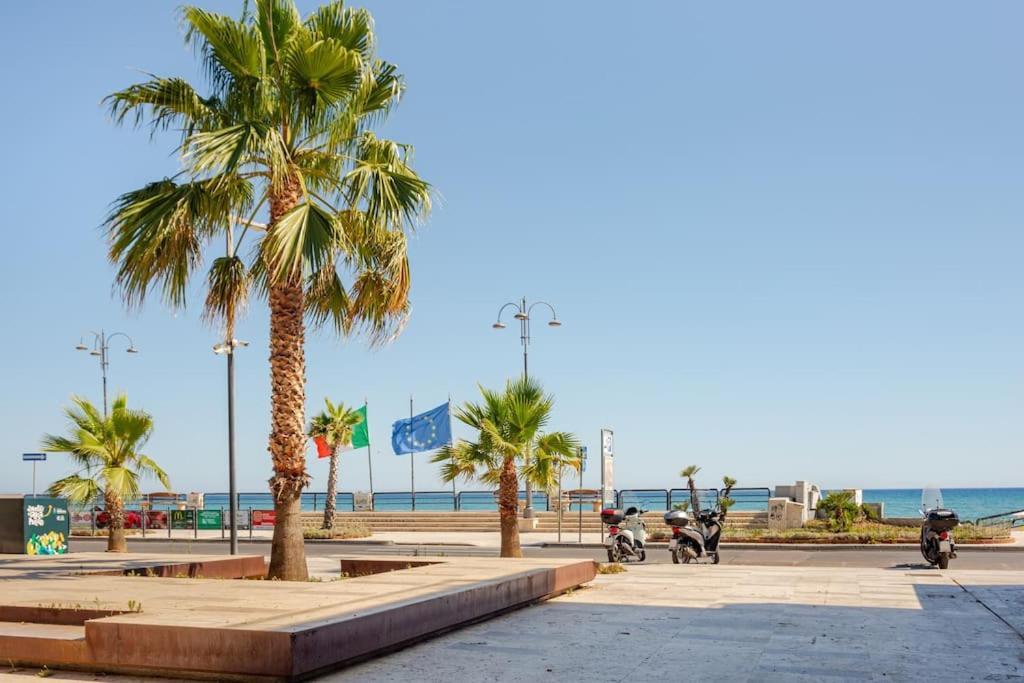 テッラチーナCasa Al Mare - Lidoアパートメント エクステリア 写真